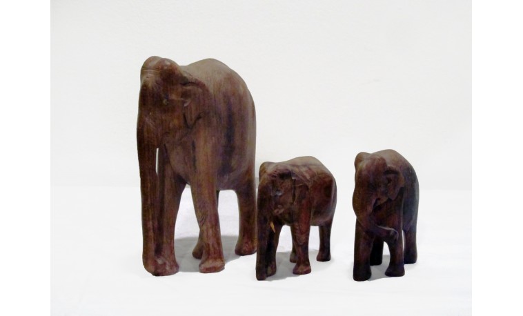 Sk1068 - Trojice slonů