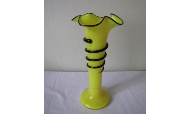 Sk1359 - Váza žlutá