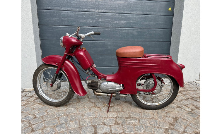 Motocykl Jawa 555